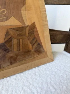 Panneau en marqueterie de bois inspiré de Picasso