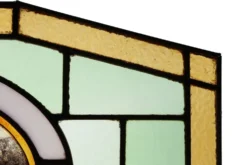 Panneau en verre teinté Art Déco représentant des coureurs en mouvement, Belgique vers 1910