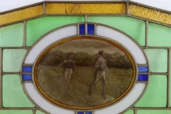 Panneau en verre teinté Art Déco représentant des coureurs en mouvement, Belgique vers 1910