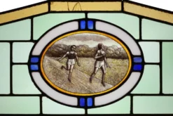 Panneau en verre teinté Art Déco représentant des coureurs en mouvement, Belgique vers 1910