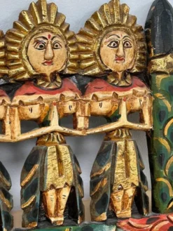 Panneau mural balinais bois sculpté doré polychrome dragon procession