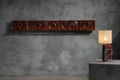 Panneau mural en bois sculpté par Gianni Pinna, Italie, années 1970