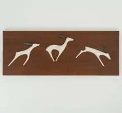 panneau mural en teck porcelaine antilopes sgrafo design moderne années 60 peter mueller