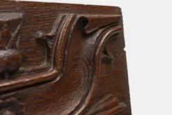 Panneau sculpté gothique en chêne, Belgique, XVIe siècle