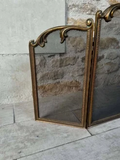 Pare-feu de cheminée en laiton style Louis XV