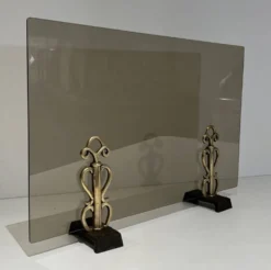 Pare-Feu en Verre Fumé sur Supports en Bronze Art Déco dans le Goût de Raym