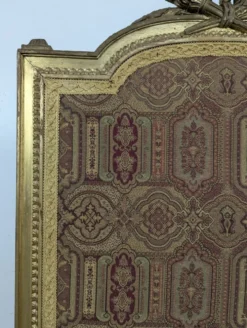 Pare-feu Louis XVI en bois doré à tapisserie
