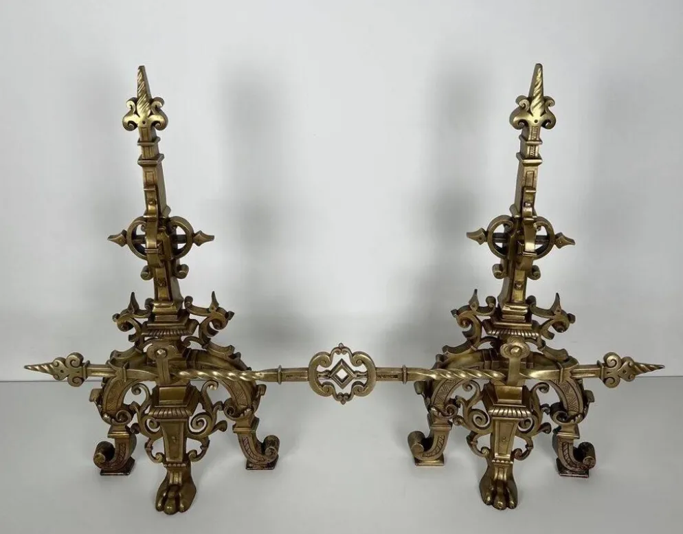 Parure de cheminée en bronze de style renaissance avec barre de