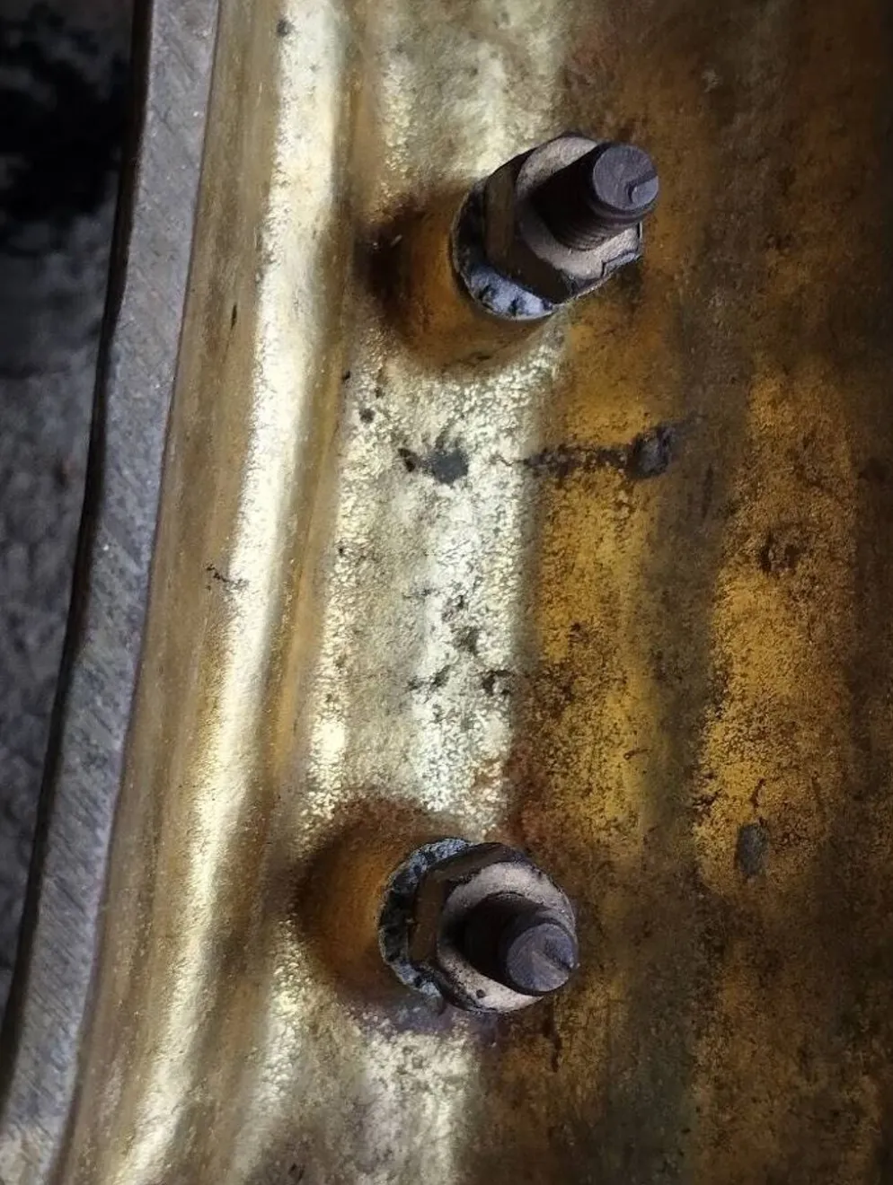 4 pattes de meuble en bronze massif