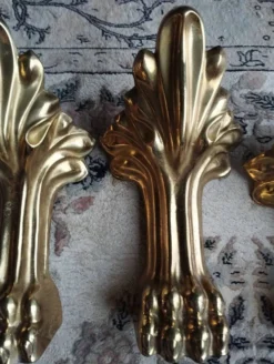 4 pattes de meuble en bronze massif