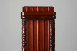 Pédestal carré en chêne Art Déco français, vers 1915