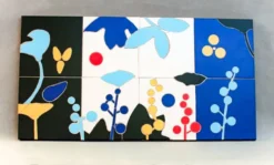 Peinture de fleurs réalisée avec une mosaïque de style trencadís (Gaudí. Barcelone).