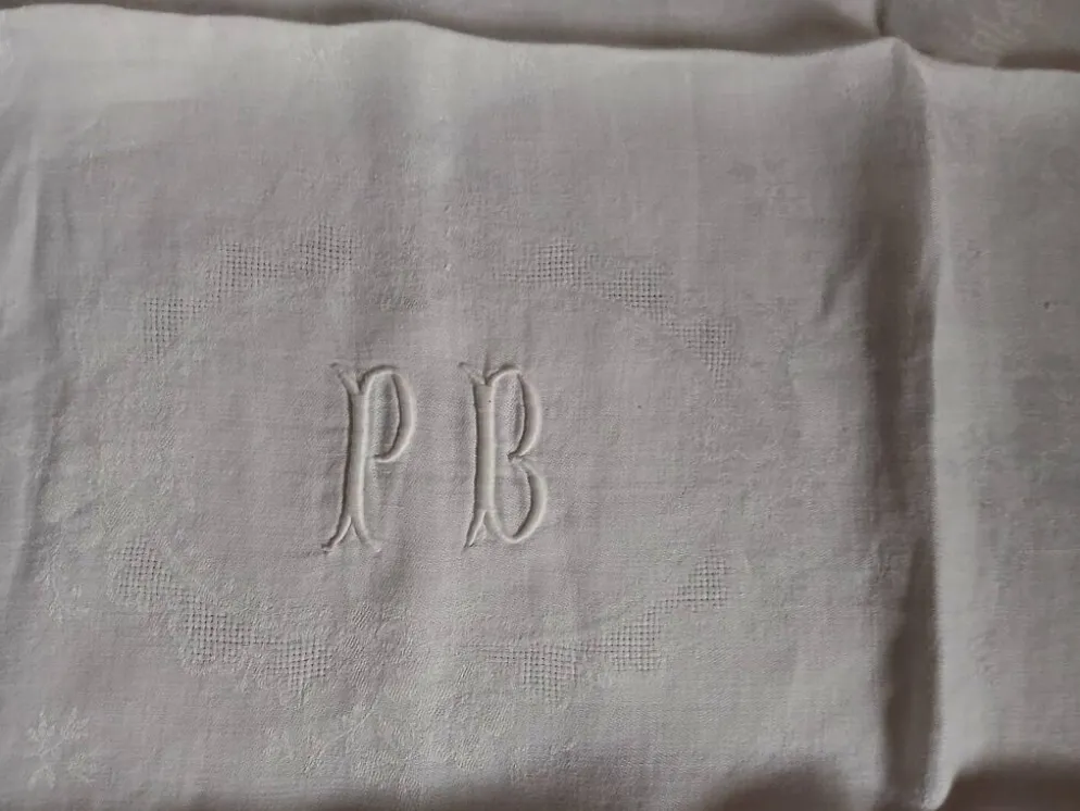 3 petites nappes anciennes initiales brodées PB