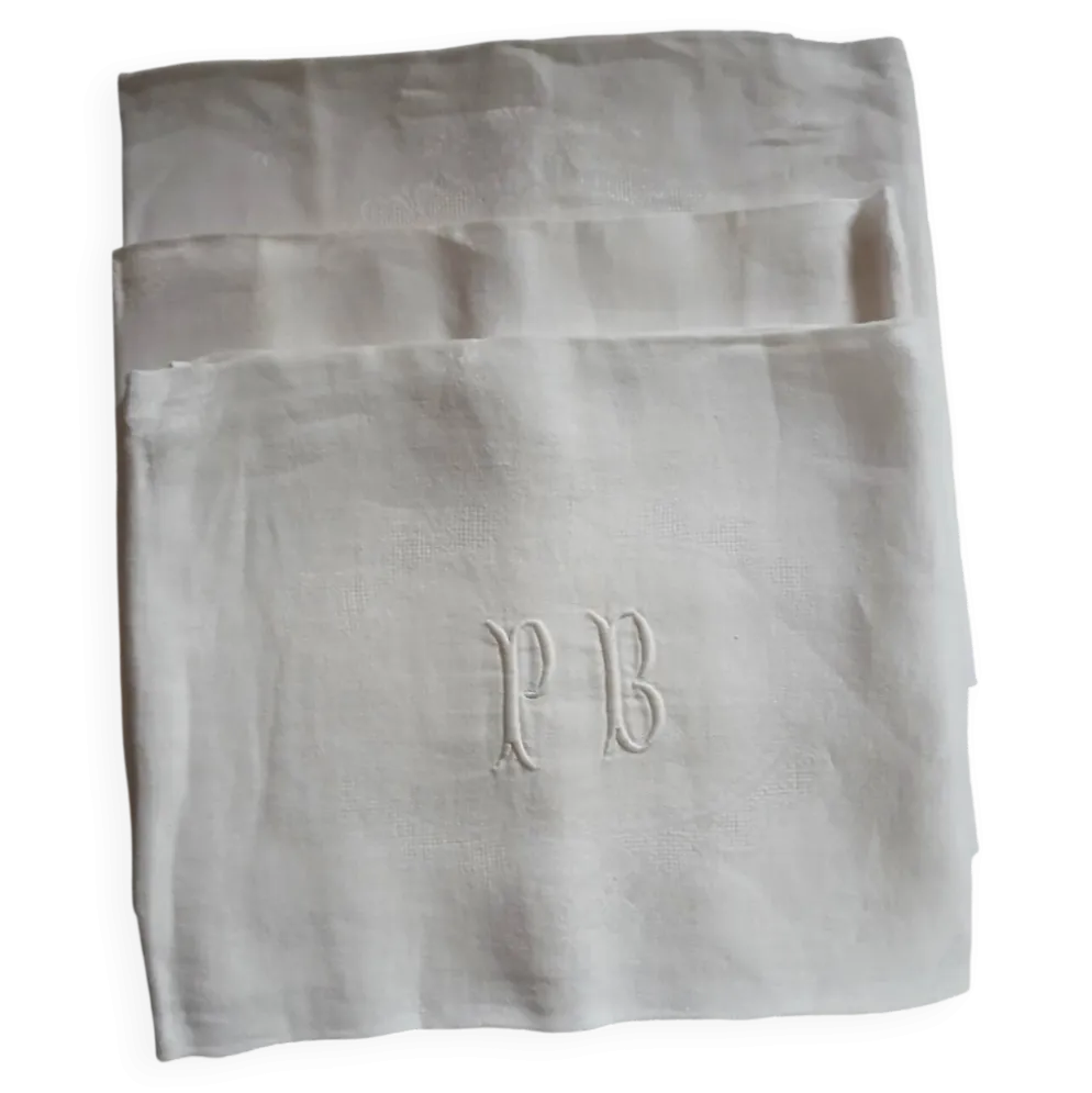 3 petites nappes anciennes initiales brodées PB