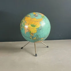 Petit globe terrestre vintage, Cartes Taride
