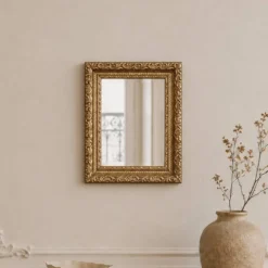 Petit miroir ancien en bois et stuc doré – style baroque – 35 × 29 cm