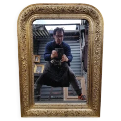 petit miroir doré de style louis-Philippe vers 1880