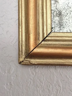 Petit miroir Louis Philippe 40 X 33 cm
