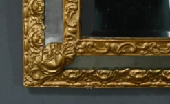 Petit Miroir à Parcloses en Laiton Repoussé – 1900