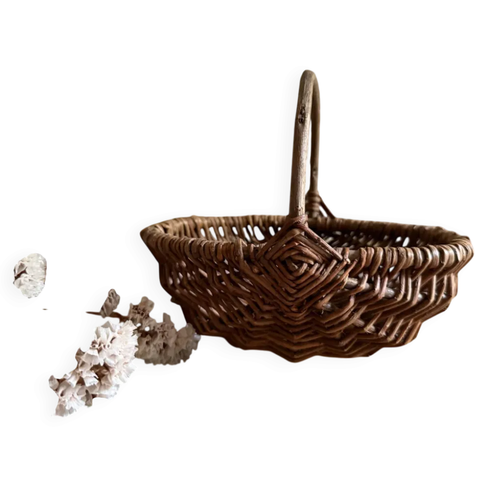 Petit panier ancien en osier