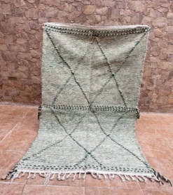 Petit tapis berbère marocain Zanafi kilim) pour chambre et salon