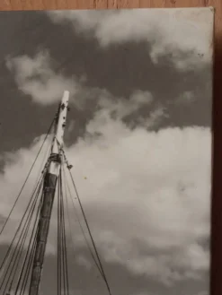 Photo d'un bateau à Roscoff, années 50