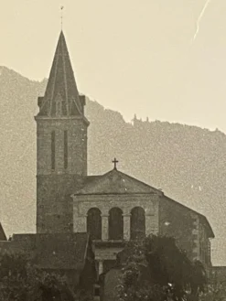 Photographie tirage argentique noir et blanc circa 1970 chemin de l'église