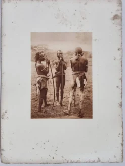 Photogravure ancienne, 1930, chasseurs Massaï