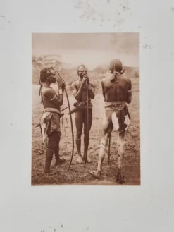 Photogravure ancienne, 1930, chasseurs Massaï