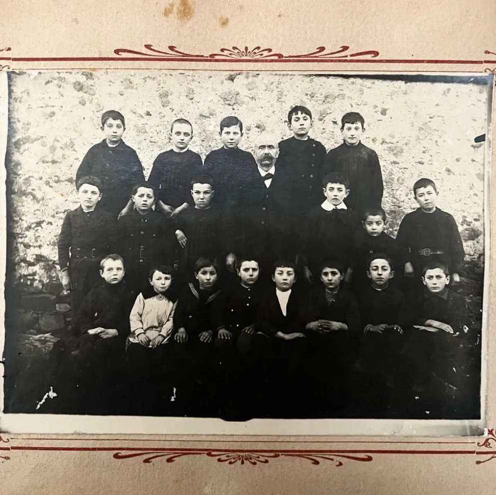 3 photos de classe début XXe