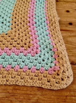 Plaid enfant vintage crochet pastel