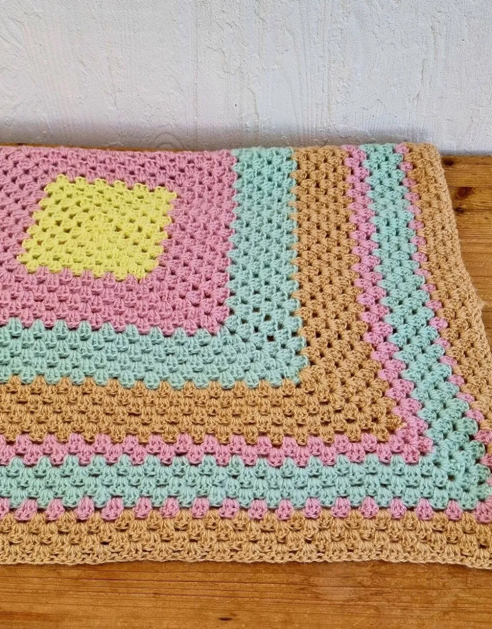 Plaid enfant vintage crochet pastel