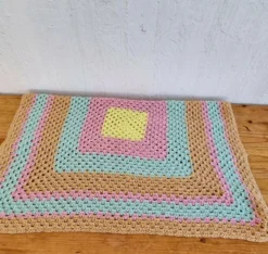 Plaid enfant vintage crochet pastel