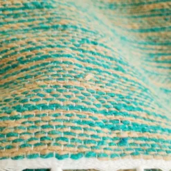 Plaid tissé main vert et lin à fines rayures - franges fines