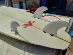 Planche de Surf Victory 3 Ailerons