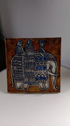 Plaque céramique série Unik , Éléphant de Lisa Larson - Gustavsberg