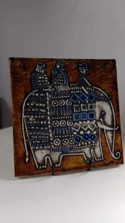 Plaque céramique série Unik , Éléphant de Lisa Larson - Gustavsberg