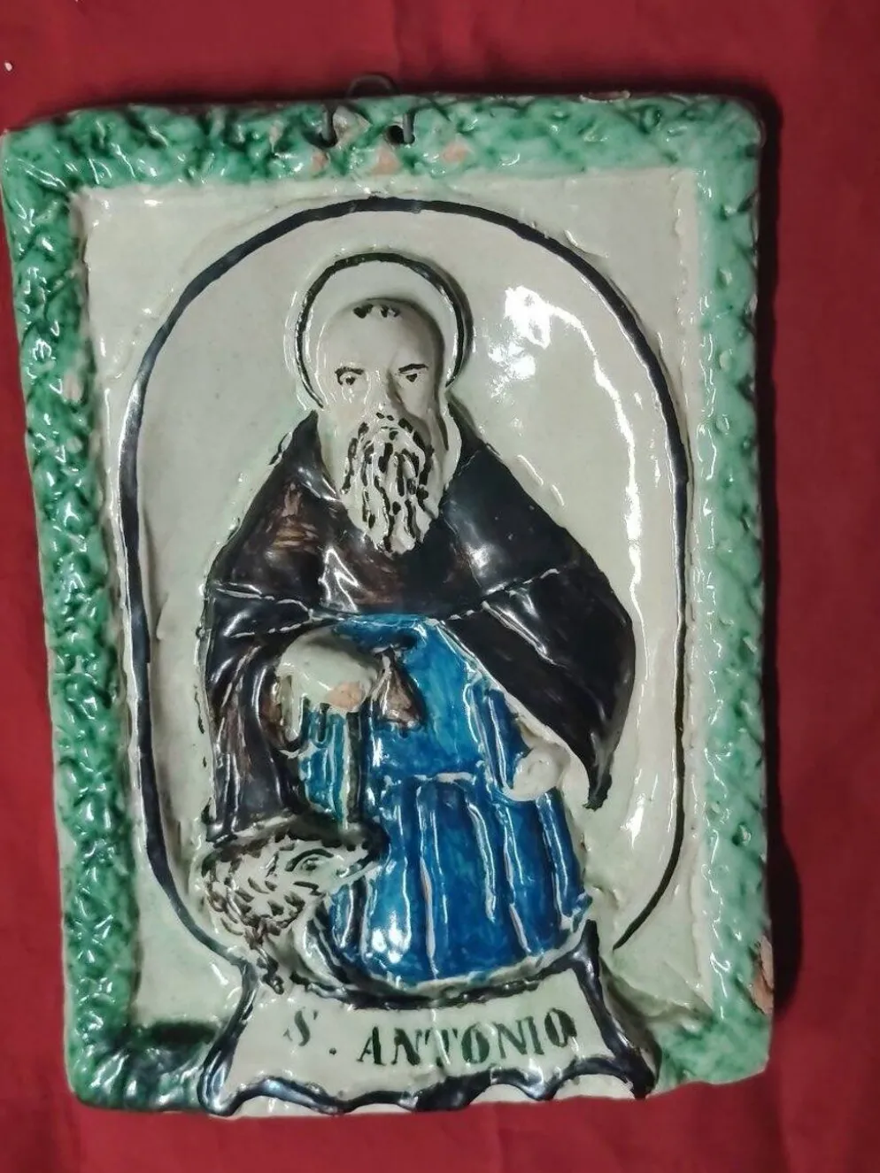Plaque de dévotion en terre cuite Abbé Saint Antoine, XIX siècle