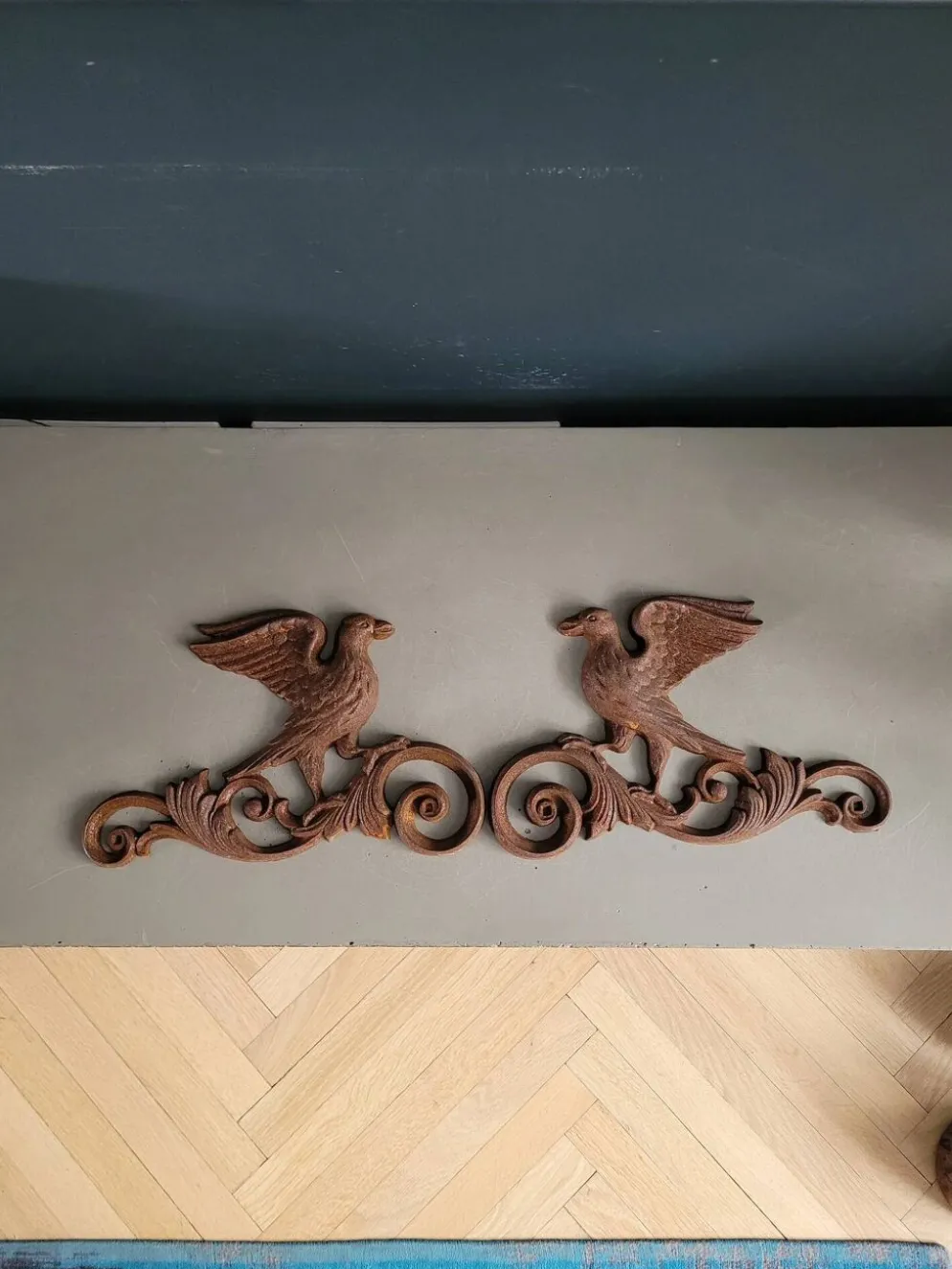 Plaques décoratives oiseaux en fonte