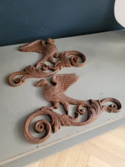 Plaques décoratives oiseaux en fonte