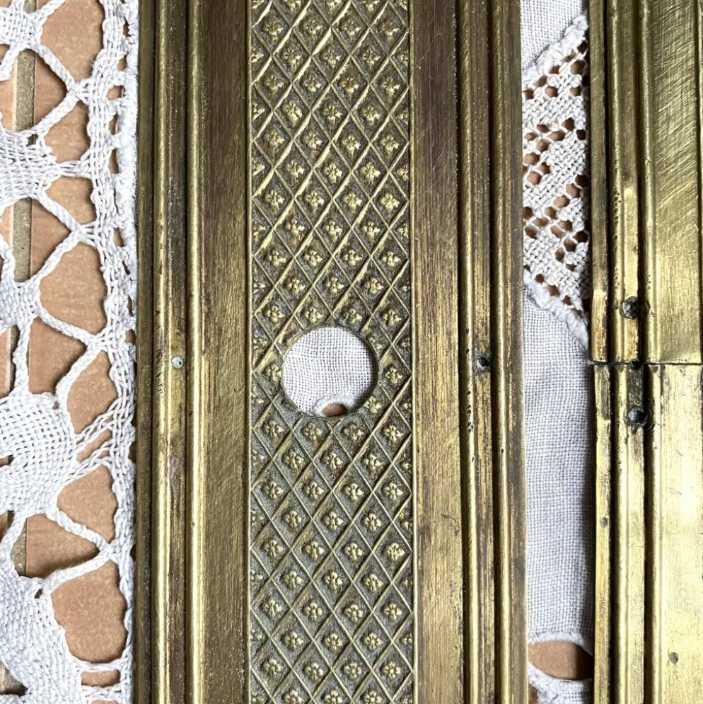 Plaques de propreté anciennes en laiton