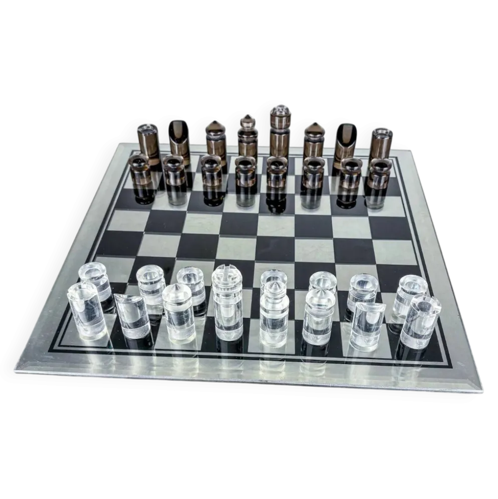 Plateau d'échecs en acrylique et en verre de Felice Antonio Botta, Italie, années 1970.