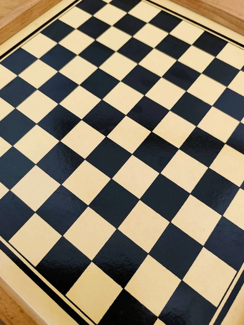 Plateau de jeux ancien en bois réversible