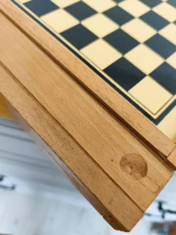 Plateau de jeux ancien en bois réversible