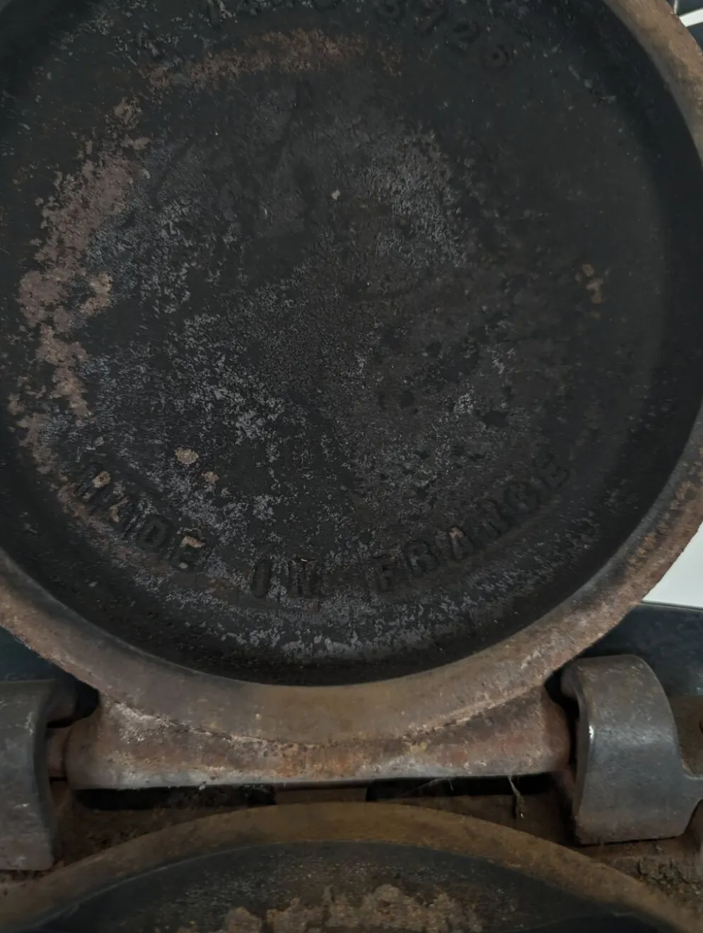 Poele à bois de marque Godin en fonte et acier