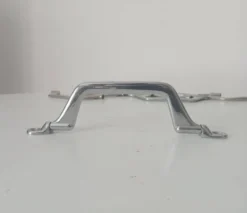 Poignée de meuble vintage chrome années 60