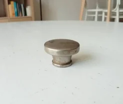 Poignée de meuble vintage en aluminium massif