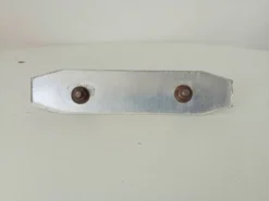 Poignée de meuble vintage en aluminium