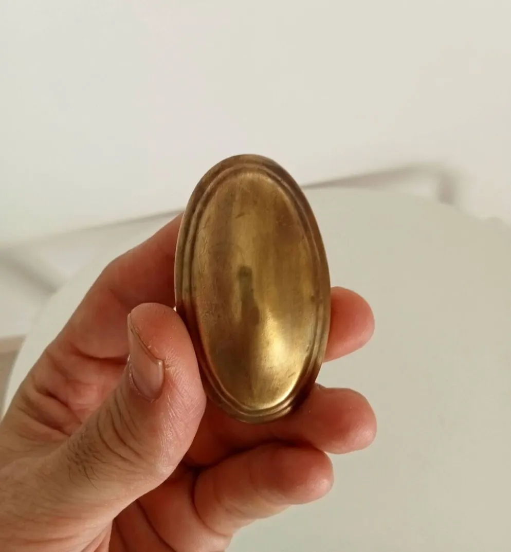 Poignée de porte ancienne en laiton massif doré