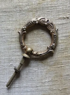 Poignée de tiroir en bronze